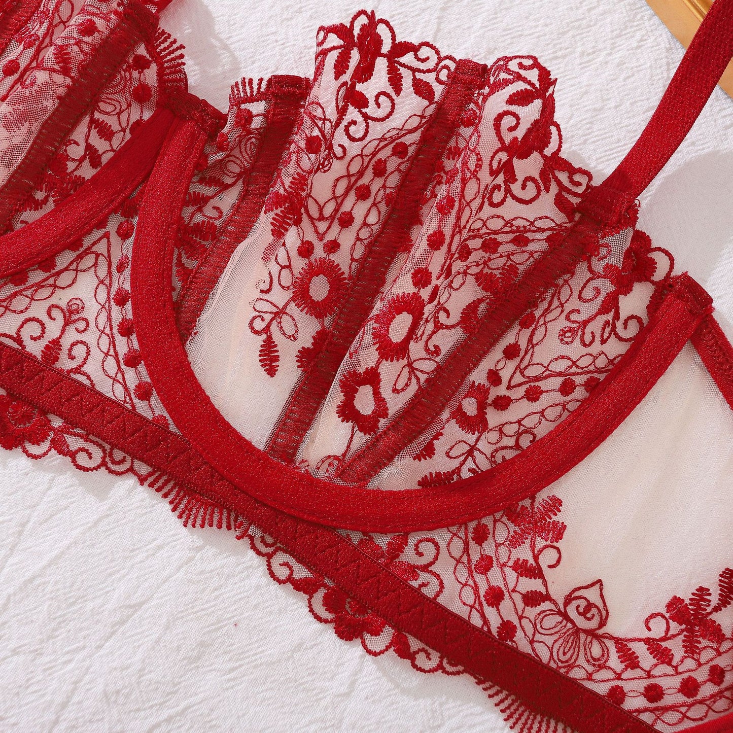 Cabaret Rouge Embroidered Lace Lingerie Set (Black & Red)