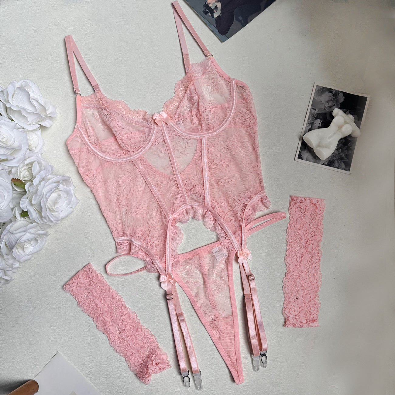 Ballett – Bustier-Set aus Spitze in Blush-Pink 