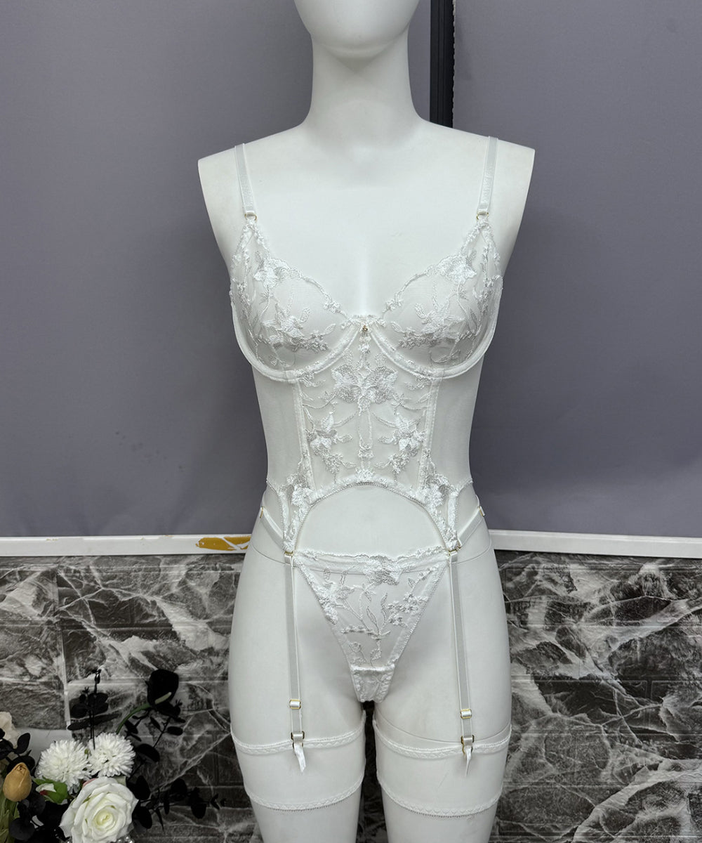 Chateau Allure Embroidered Bustier Set (Multi colors)